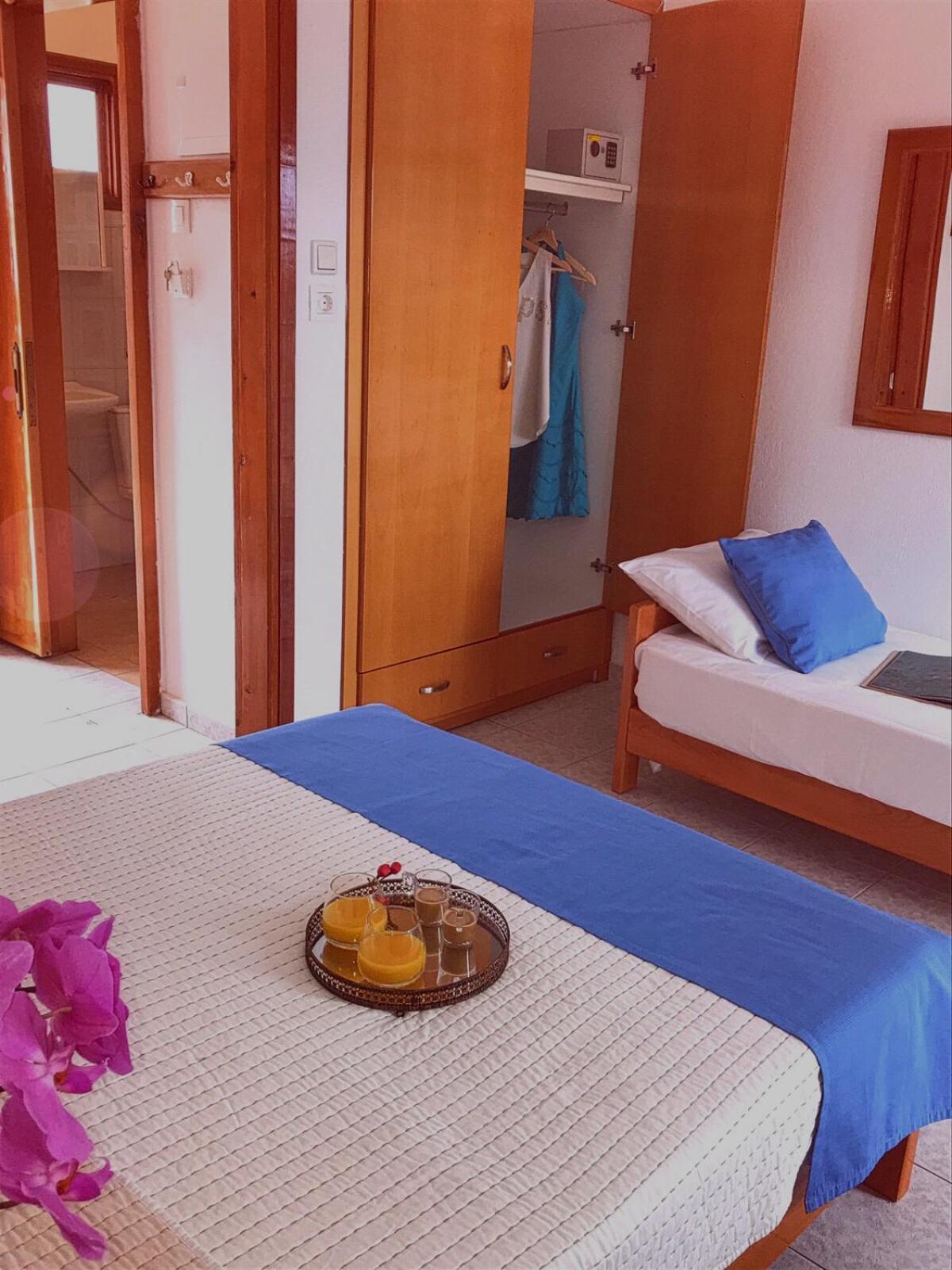 Cape Blue Apartments Paralía Skotínis Екстериор снимка