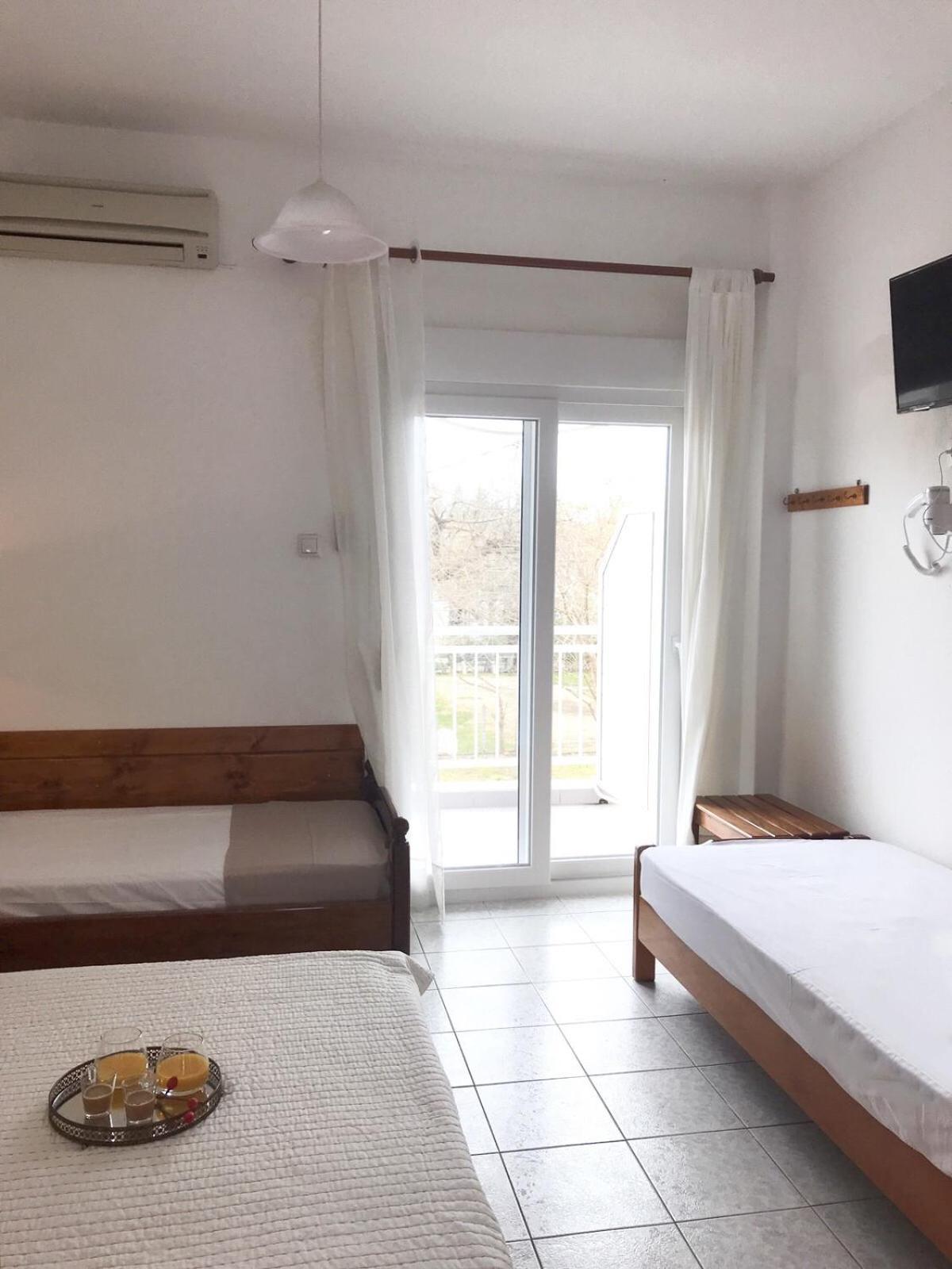 Cape Blue Apartments Paralía Skotínis Екстериор снимка