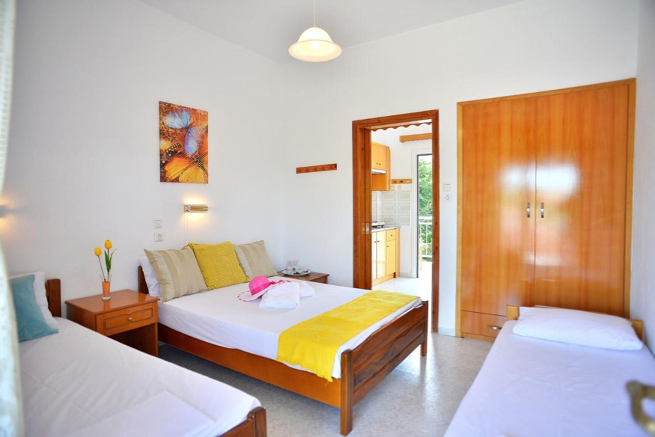 Cape Blue Apartments Paralía Skotínis Екстериор снимка