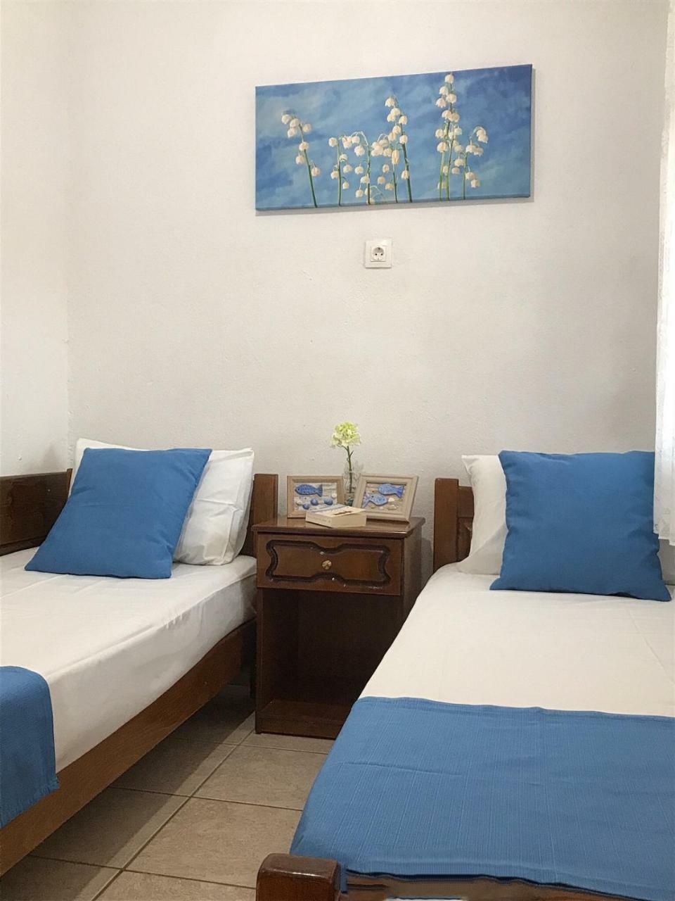 Cape Blue Apartments Paralía Skotínis Екстериор снимка